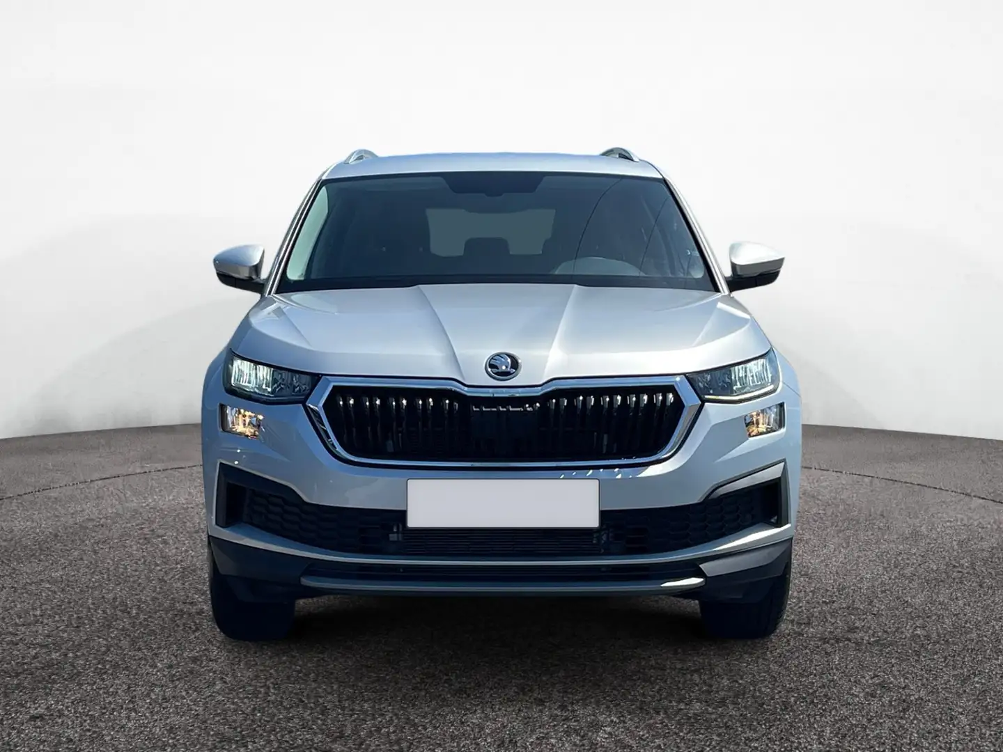 Skoda Kodiaq Ambition TDI DSG|NAVI|AHK|SHZ|KAMERA|TEMP Argent - 2