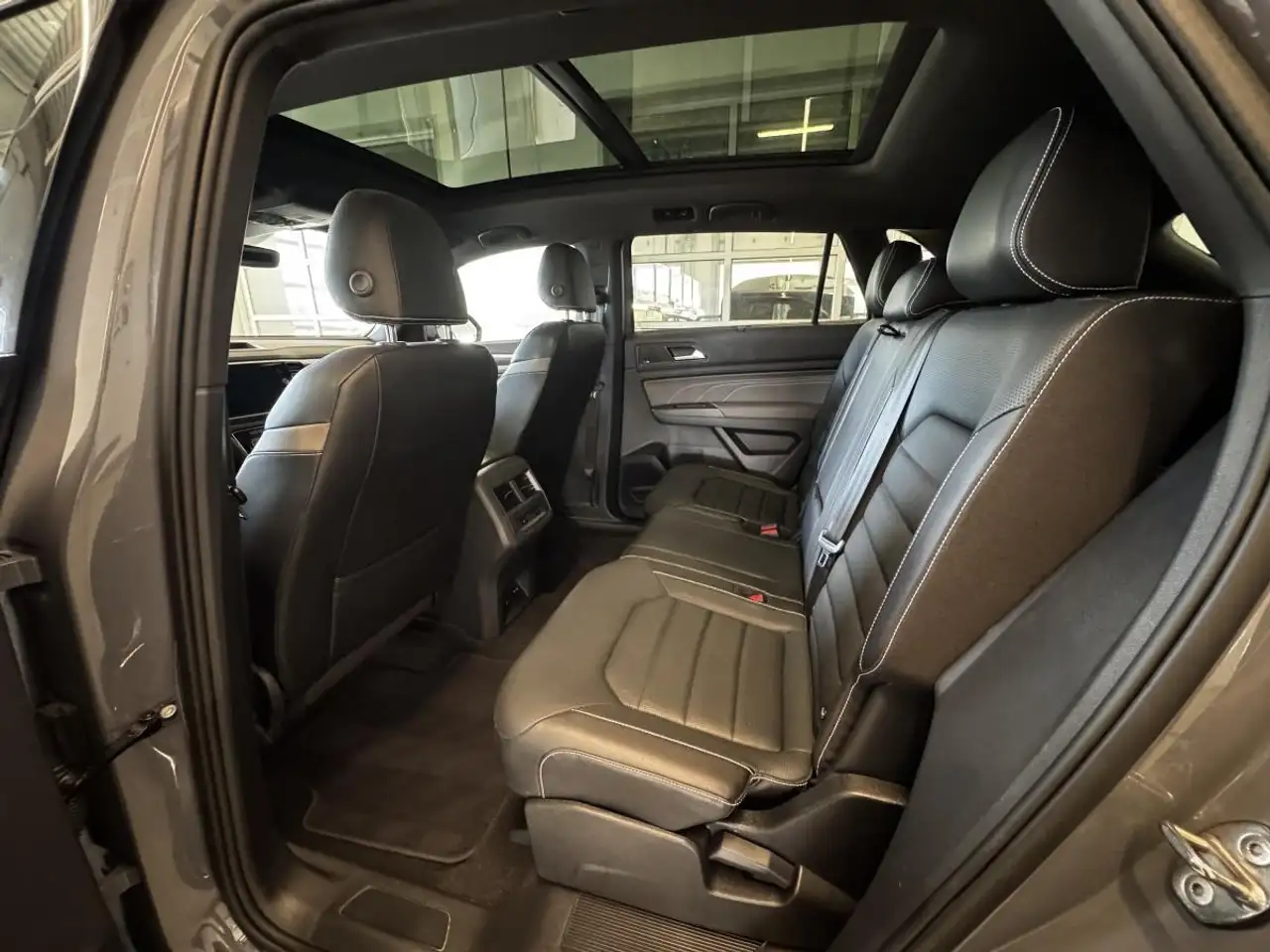 Volkswagen Atlas снимка Volkswagen Atlas