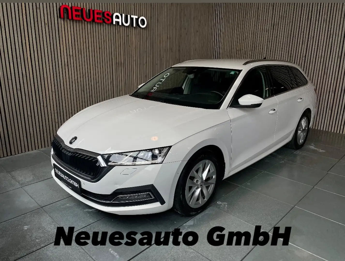 Skoda Octavia Style 4x4 *Matrix*DSG*Service NEU*1.Besitz*AHK*ACC Weiß - 1