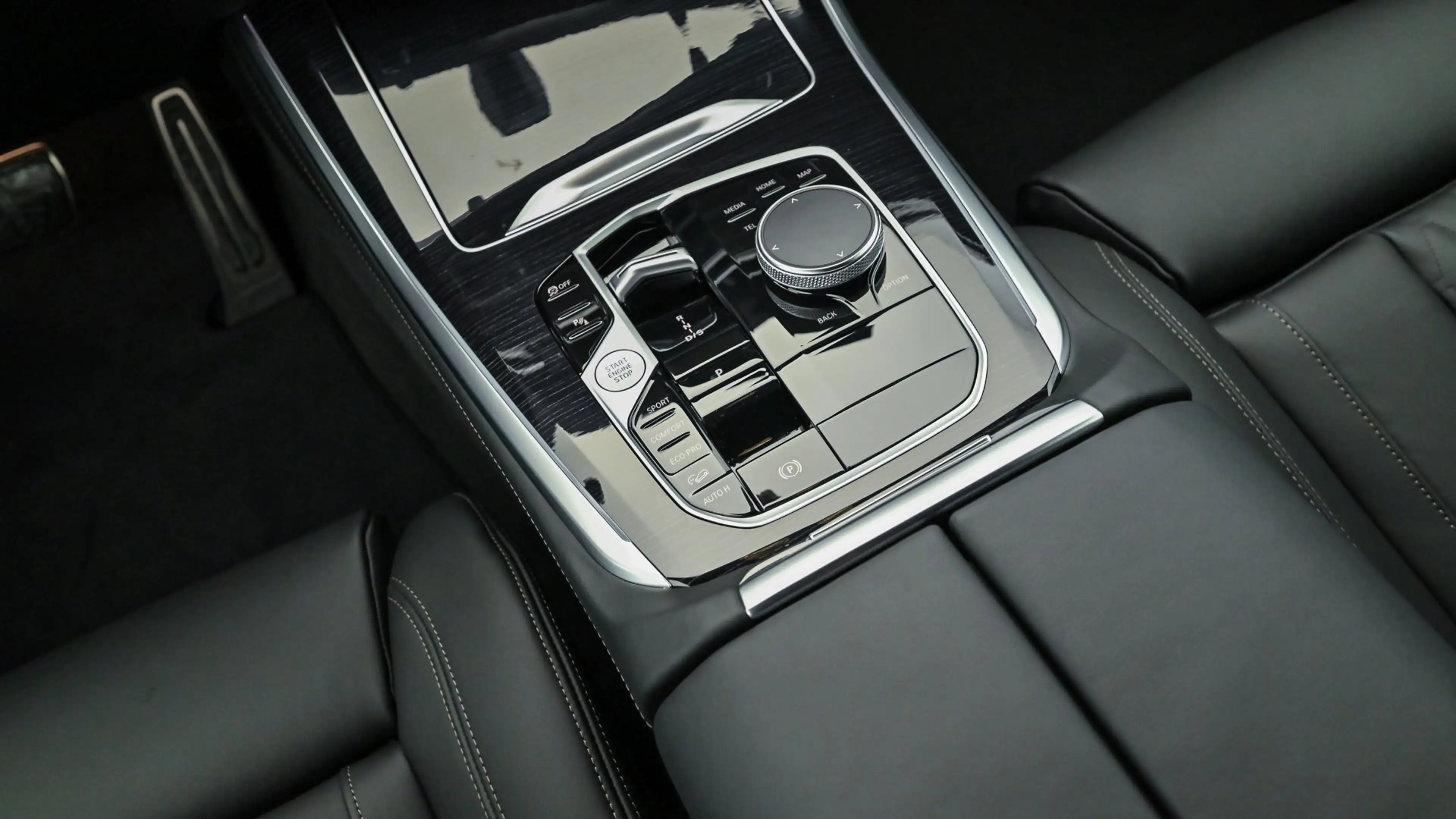 BMW X5 xDrive30d — photo 13