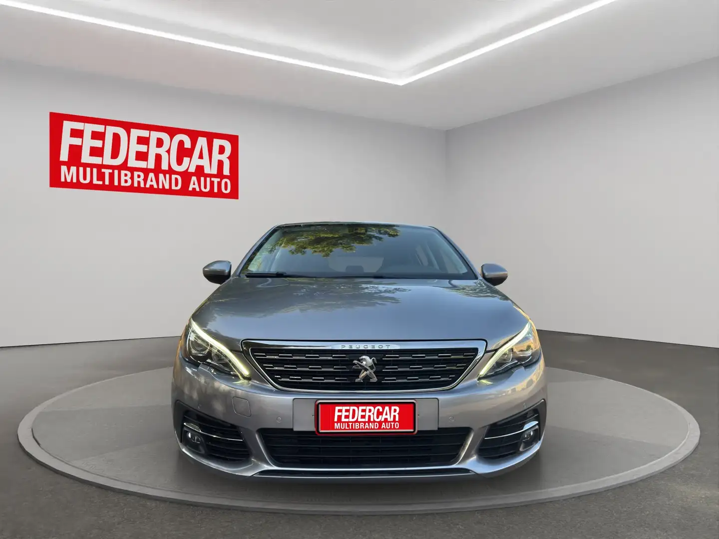Peugeot 308 308 II 2018 5p 1.2 puretech t Allure s Grijs - 2