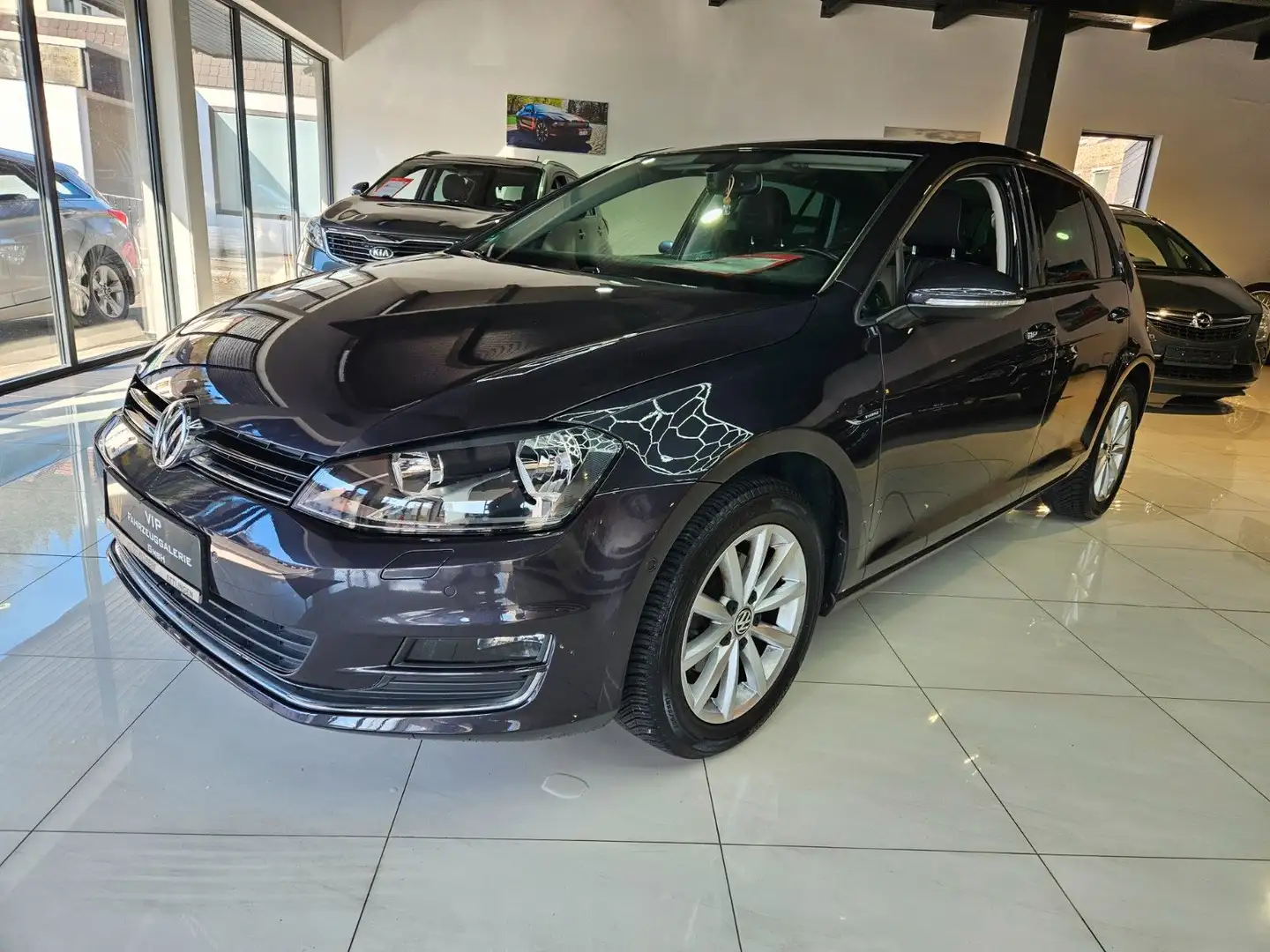 Volkswagen Golf VII Lim. Lounge BMT*Kamer*S-Heizung*2-Hand Grau - 1