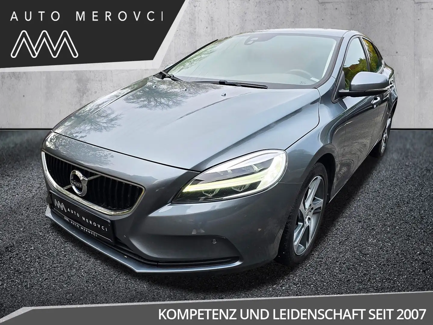 Volvo V40 Momentum 2.0/LED/Navi/Cam/PDC/SIHZ/Tempomat Gris - 1
