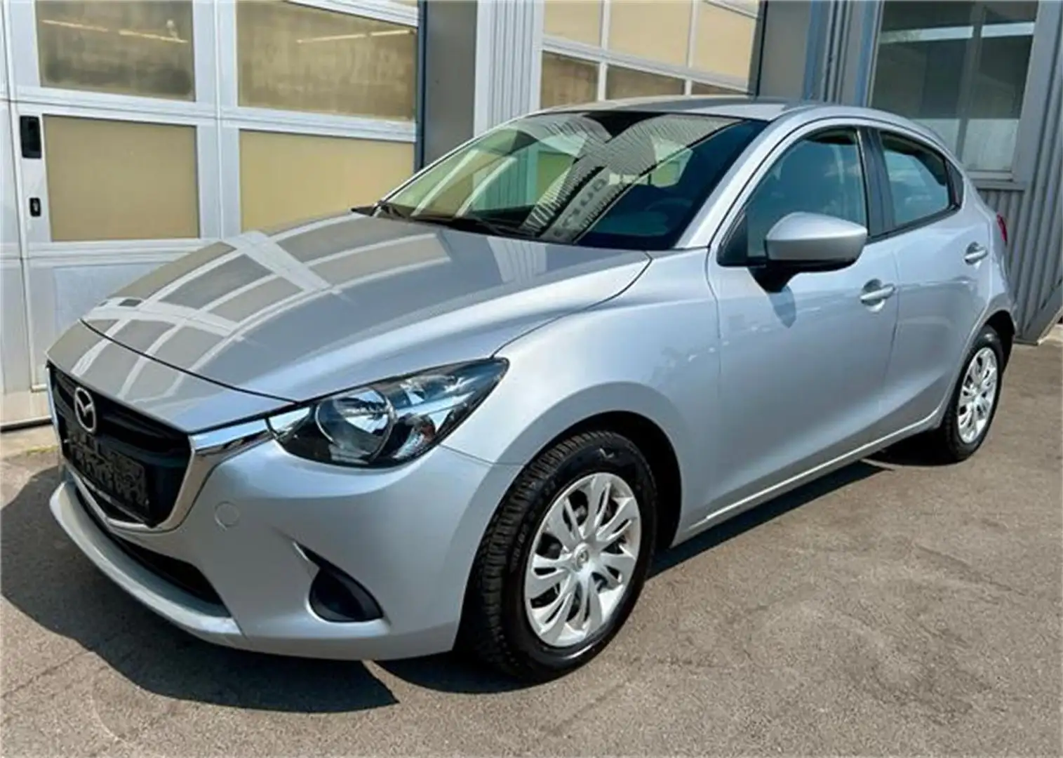 Mazda 2 G75 Emotion Silber - 1