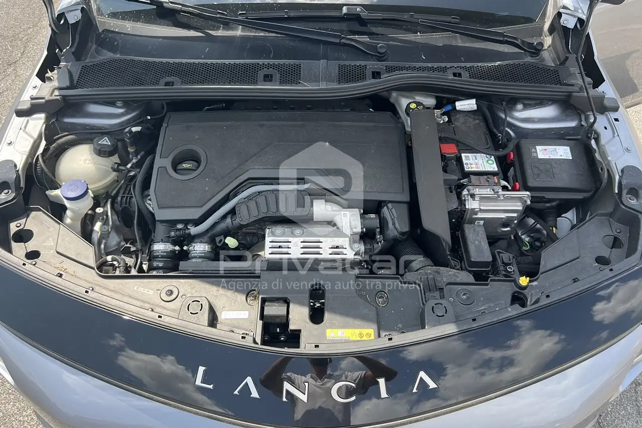 Lancia Ypsilon 2024 — фото 15