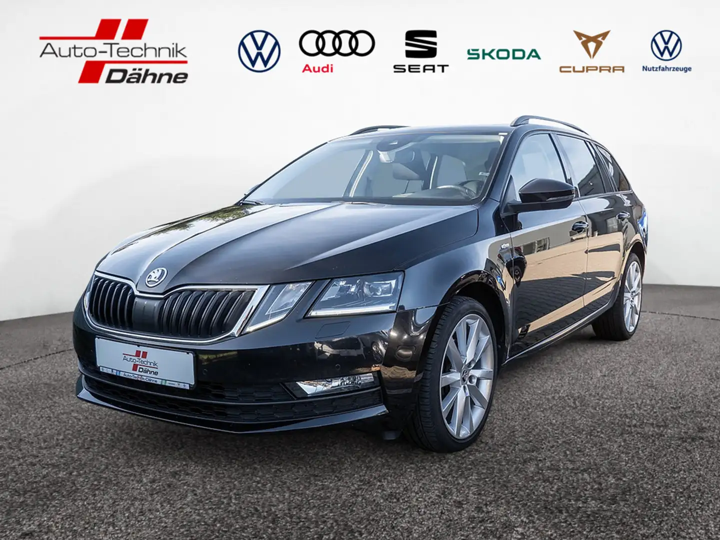 Skoda Octavia Combi 1.5 TSI ACT Soleil STANDHZ LED Schwarz - 1