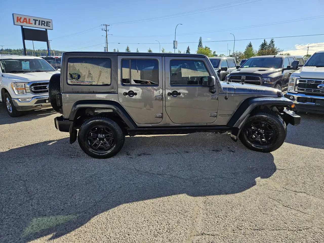 Jeep Wrangler снимка Jeep Wrangler