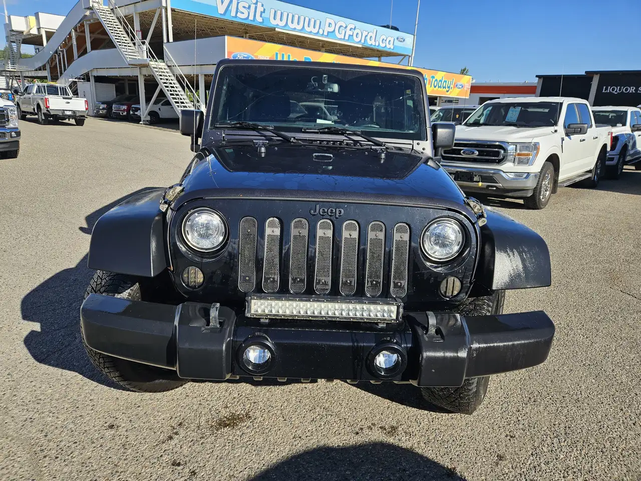 Jeep Wrangler снимка Jeep Wrangler