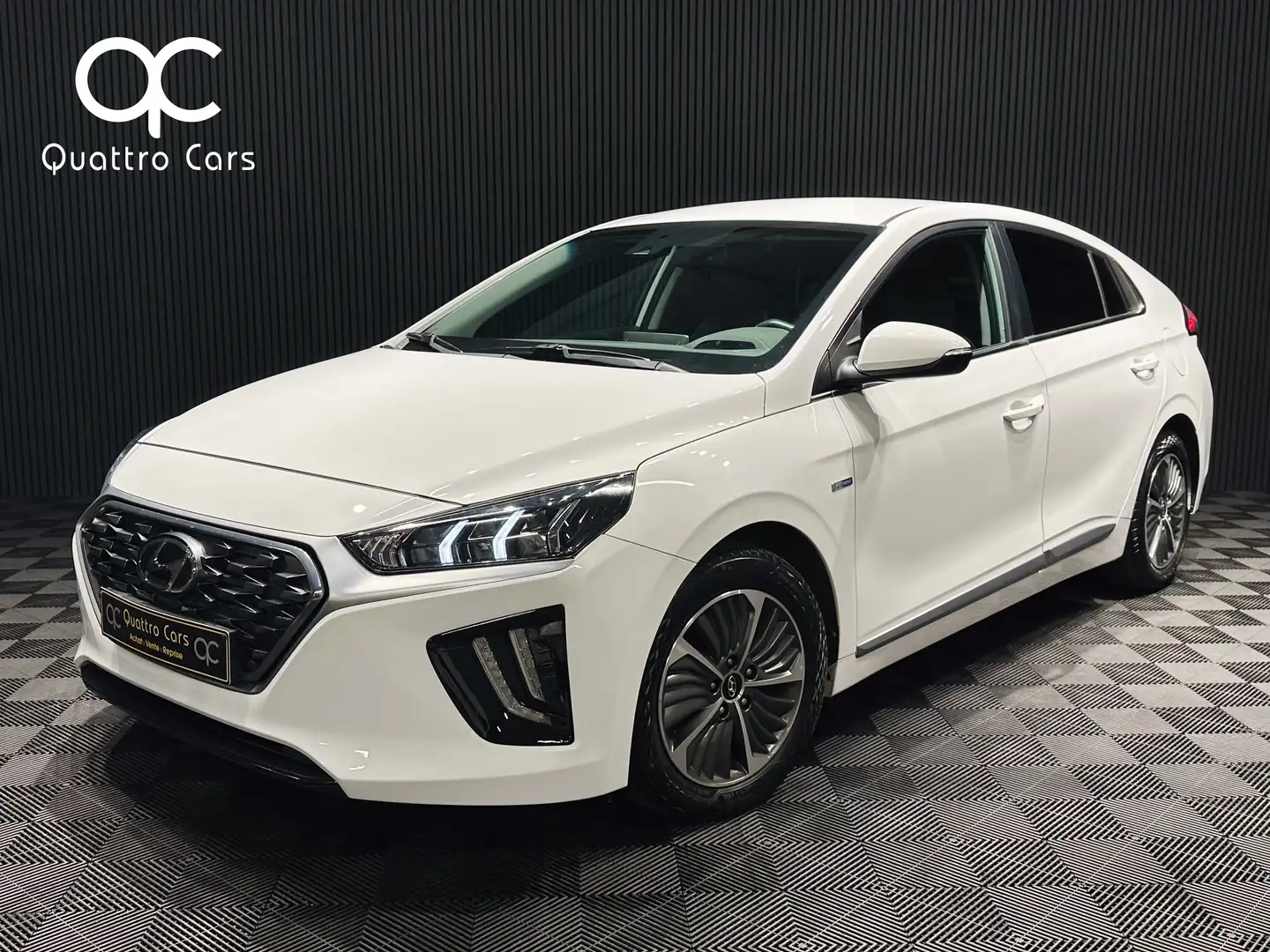 Hyundai IONIQ 1.6i Hybride - New Lift - CarPlay - Camera - LED Blanc - 1