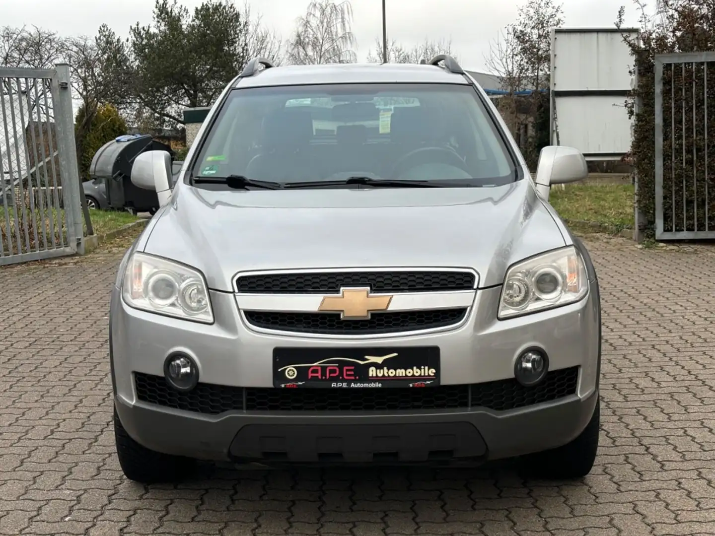 Chevrolet Captiva 2.4 LS 2WD AHK TÜV NEU Silber - 2
