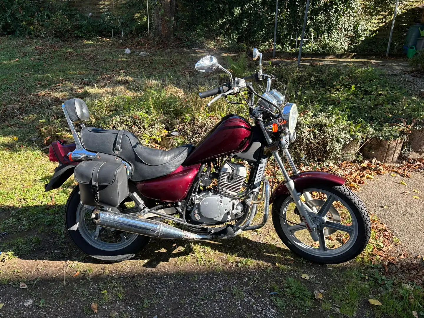 Hyosung Cruise II Rouge - 1