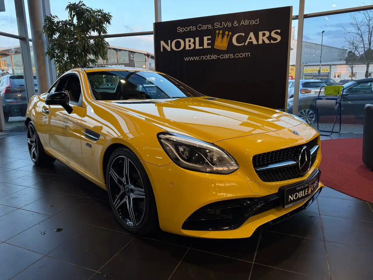 Mercedes-Benz SLC 300