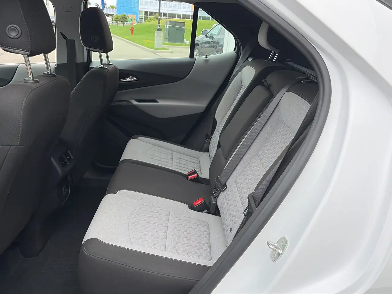 Chevrolet Equinox снимка Chevrolet Equinox