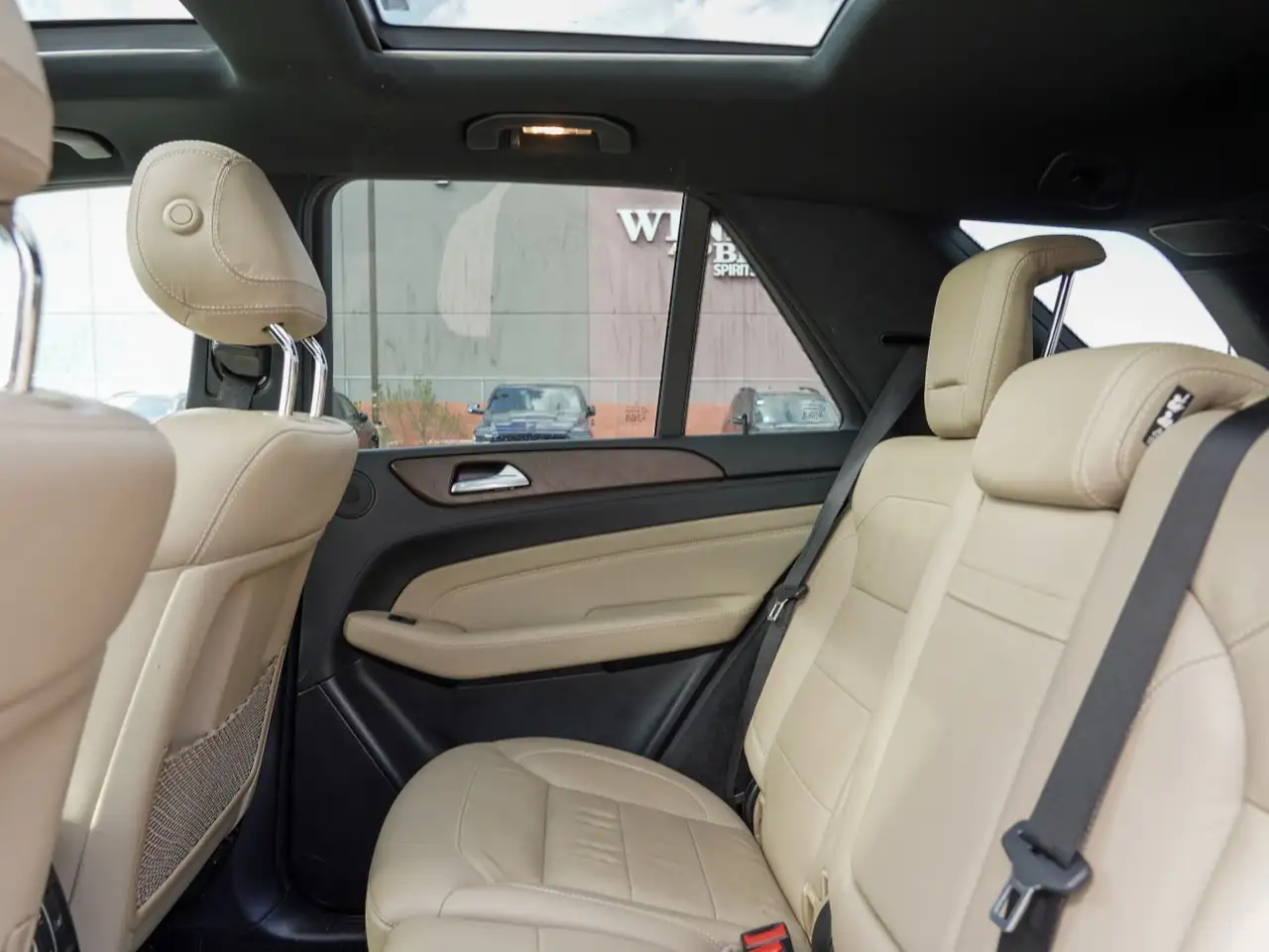 Mercedes-Benz M-Class снимка Mercedes-Benz M-Class