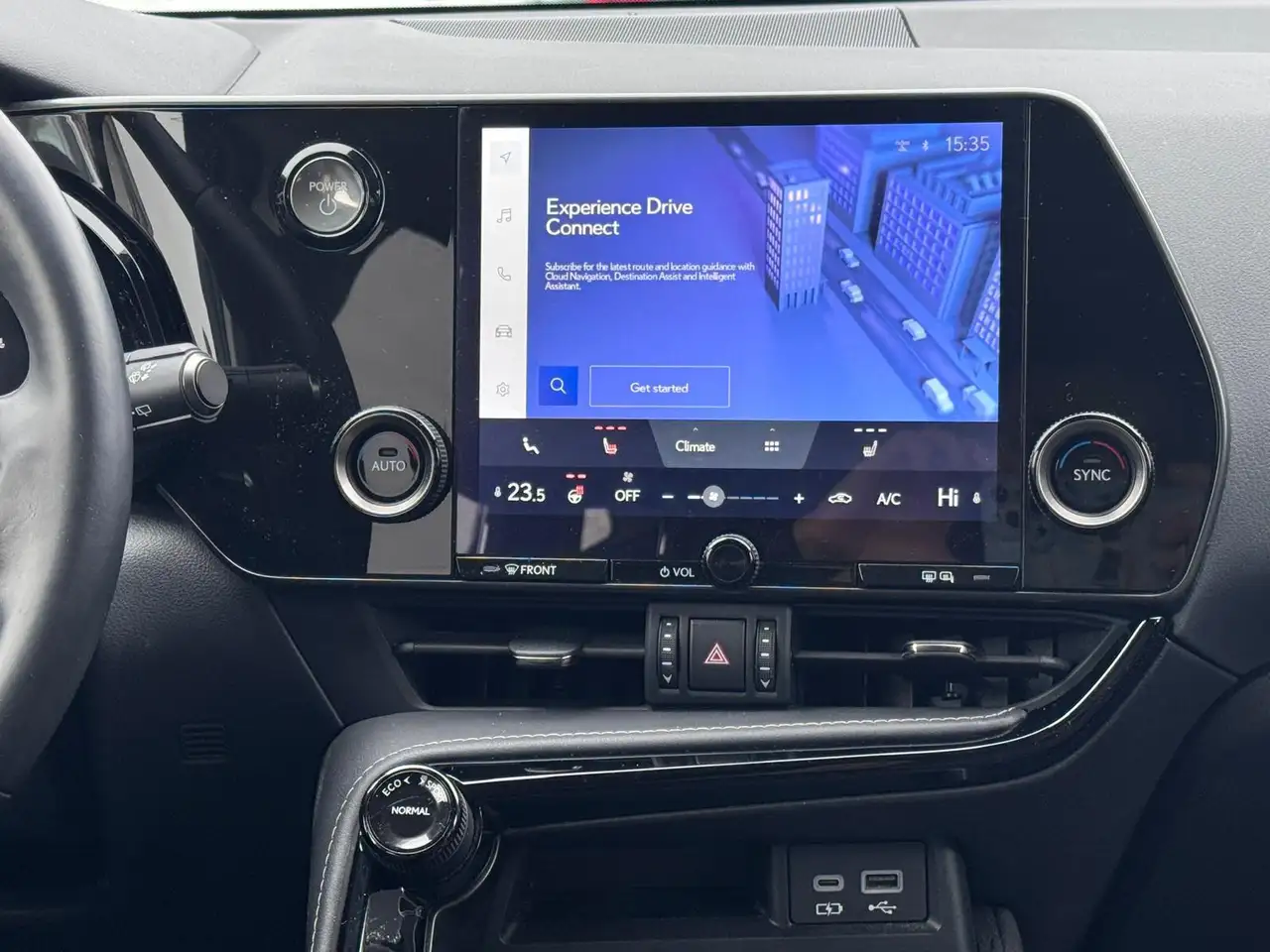 Lexus NX снимка Lexus NX