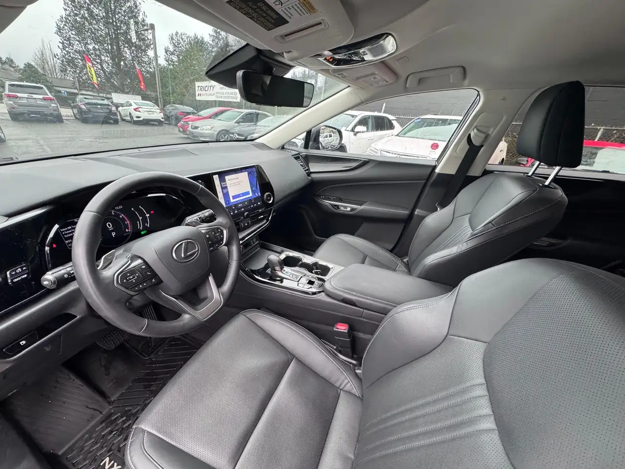 Lexus NX снимка Lexus NX