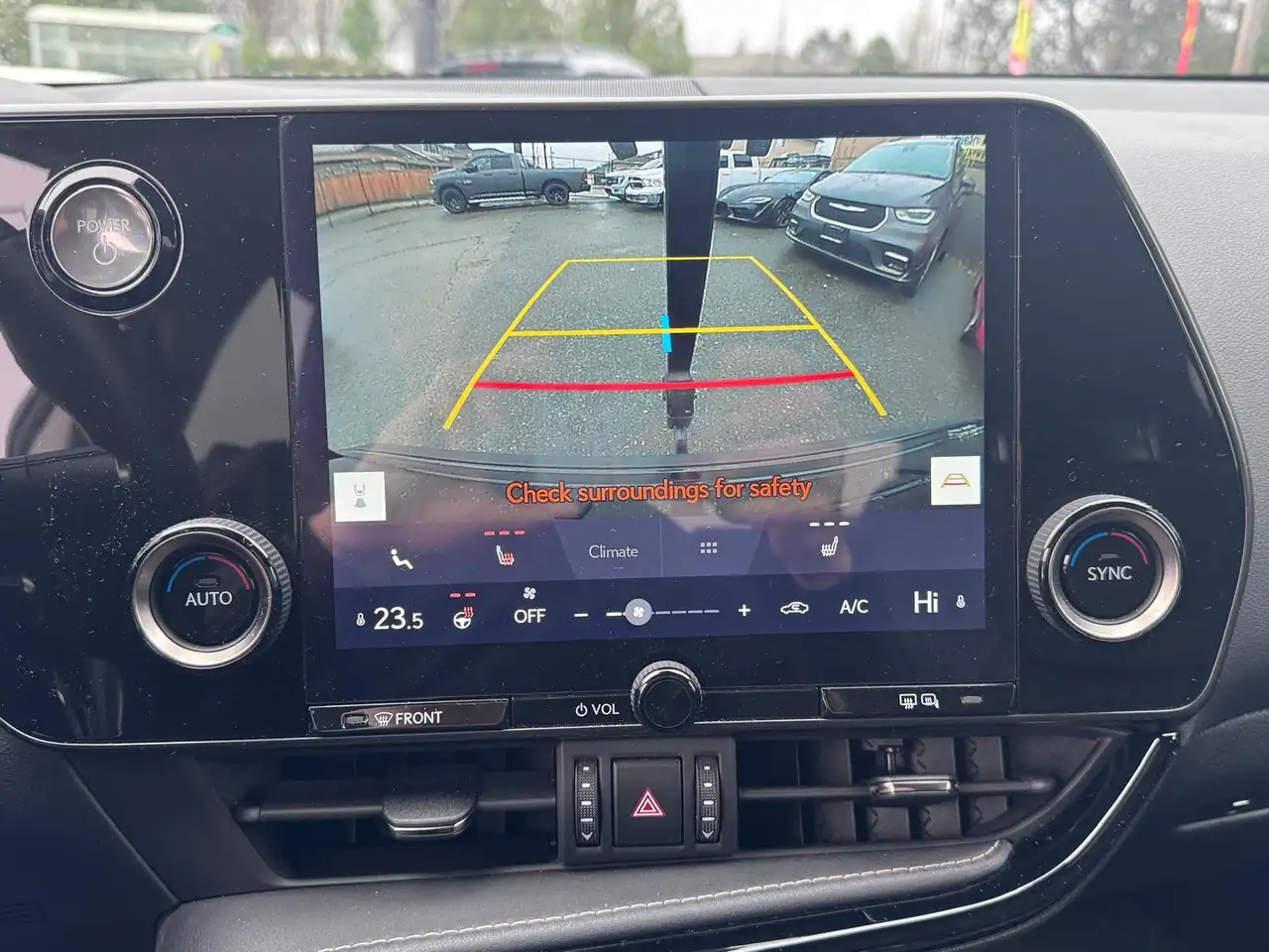 Lexus NX снимка Lexus NX