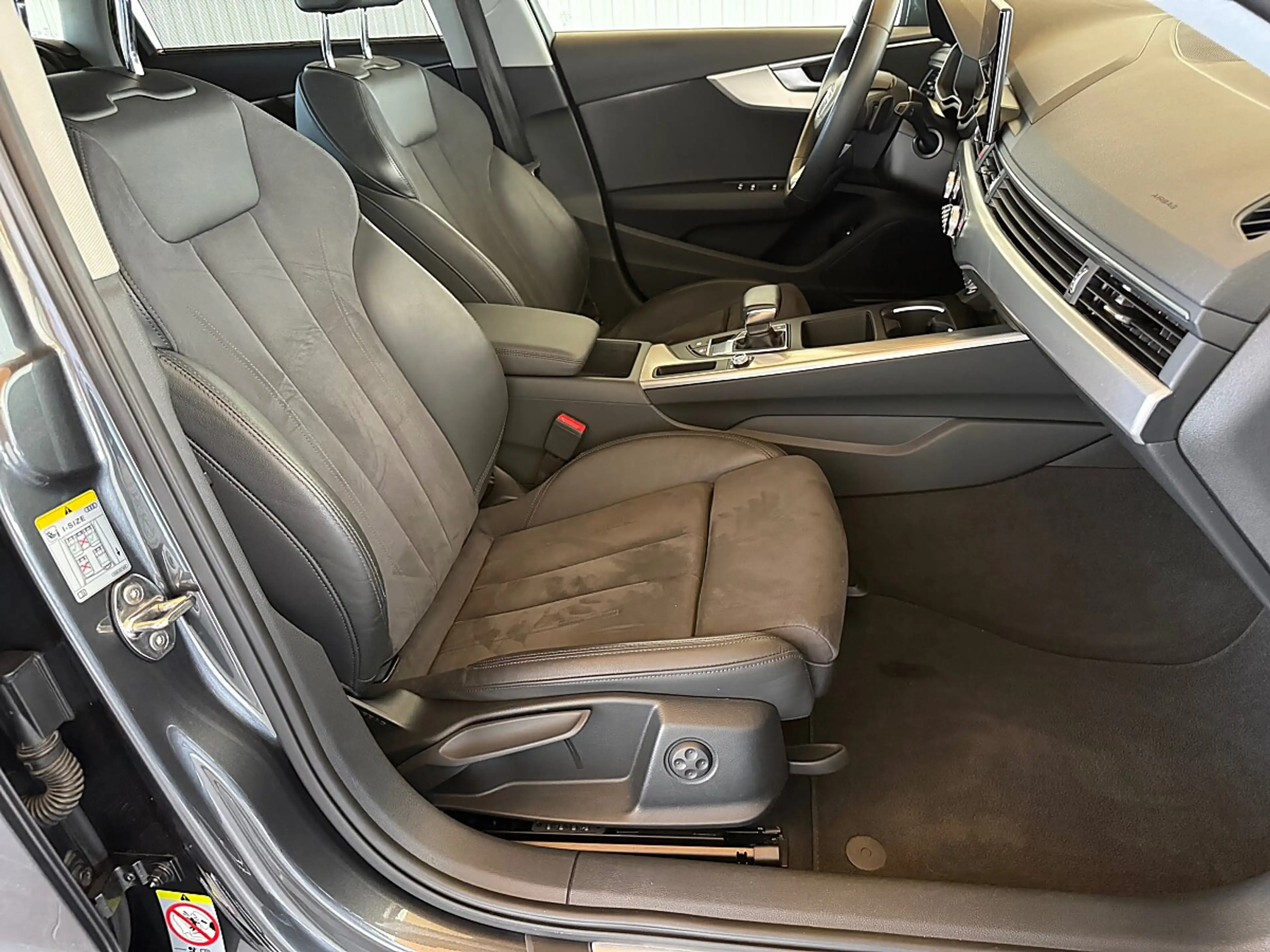 Audi A4 Avant 40 TDI S-line S-tronic S-LINE*VIRTUAL*AHK* — photo 17