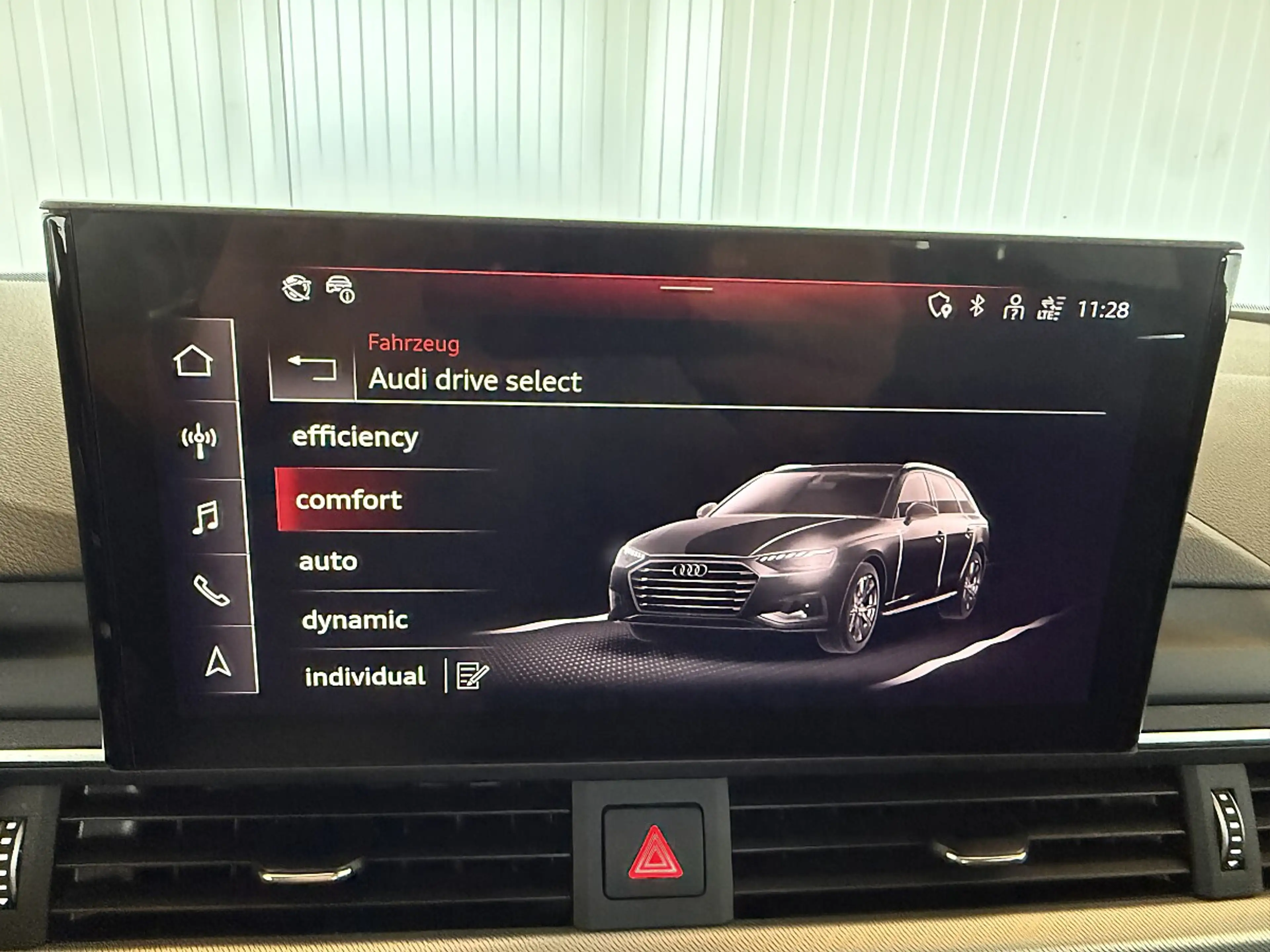Audi A4 Avant 40 TDI S-line S-tronic S-LINE*VIRTUAL*AHK* — photo 33