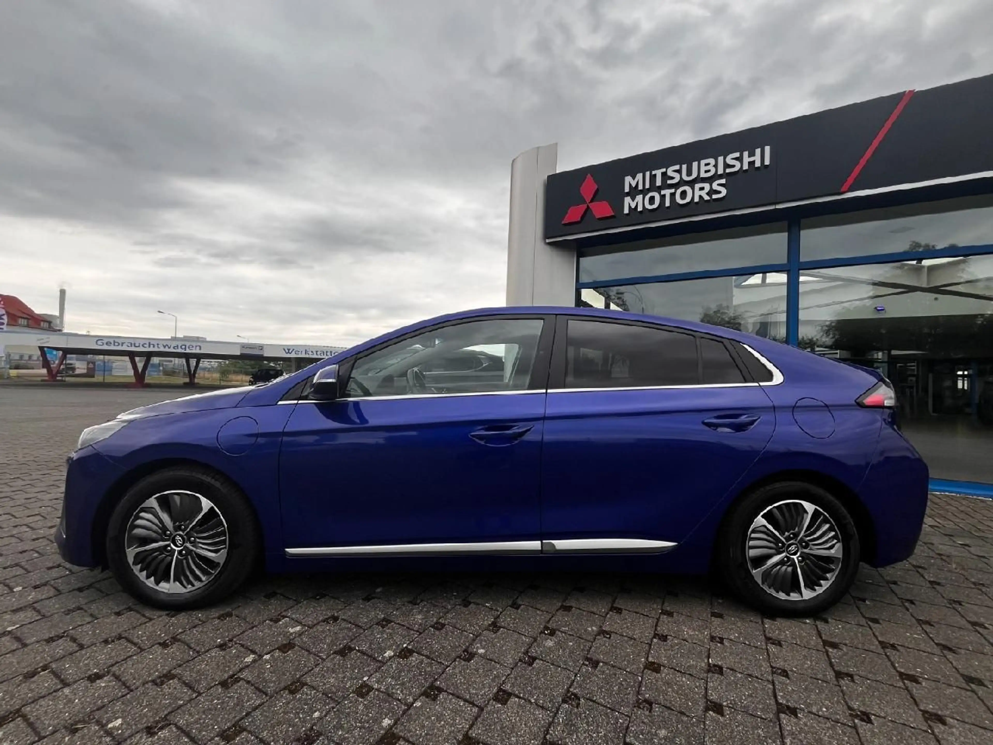 Hyundai IONIQ Ioniq Prime Plug-In Hybrid — photo 2
