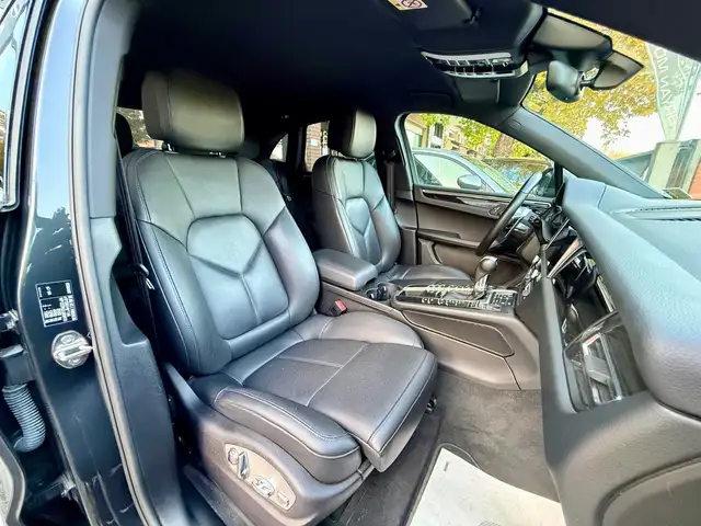 Porsche Macan view 7