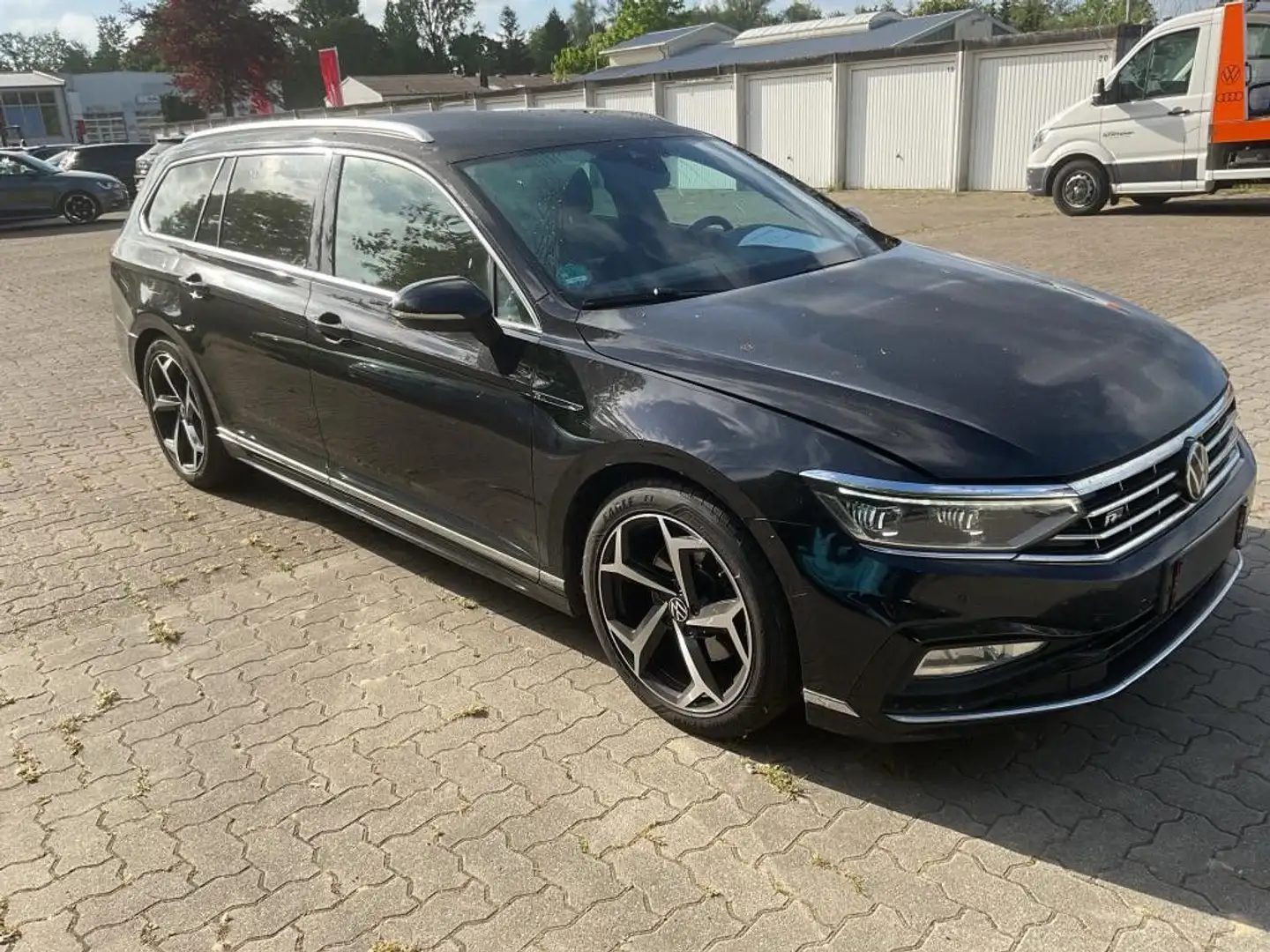 Volkswagen Passat Variant Elegance°R LINE°VIRTUAL°H&K°IQ Schwarz - 1
