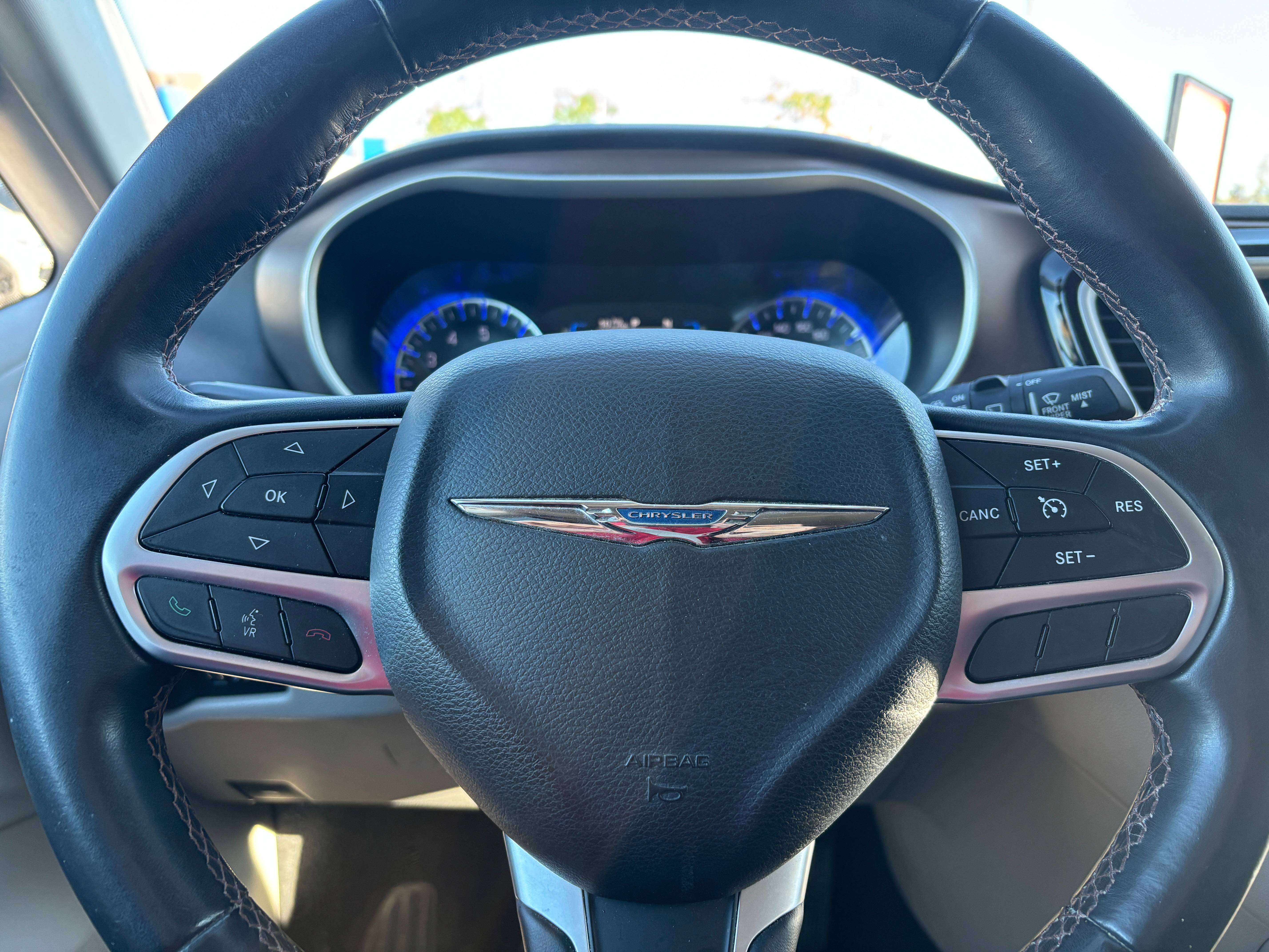 used 2017 Chrysler Pacifica car