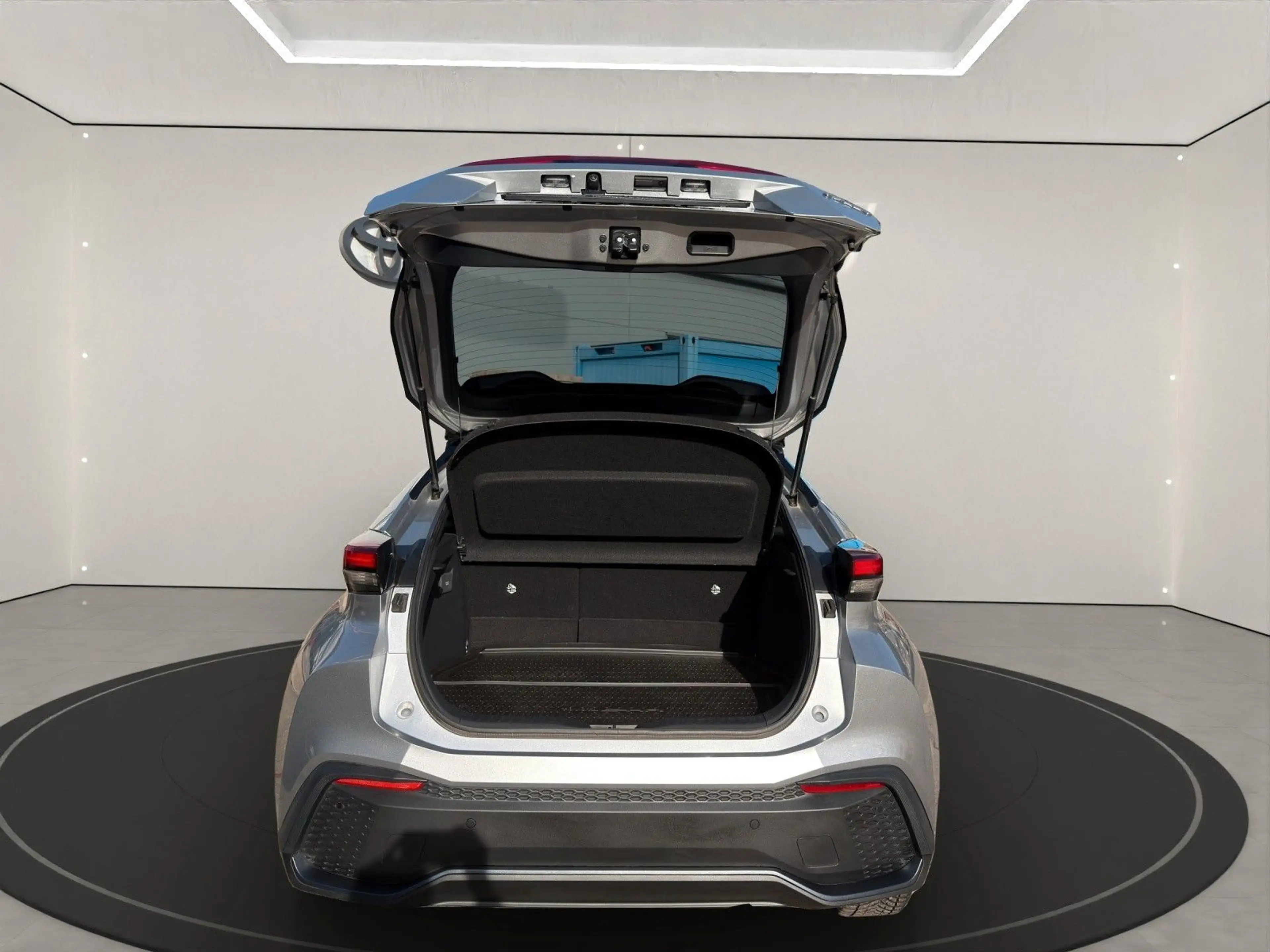 Toyota C-HR Plug-In Hybrid FWD Teamplayer 15 J Garantie — photo 10