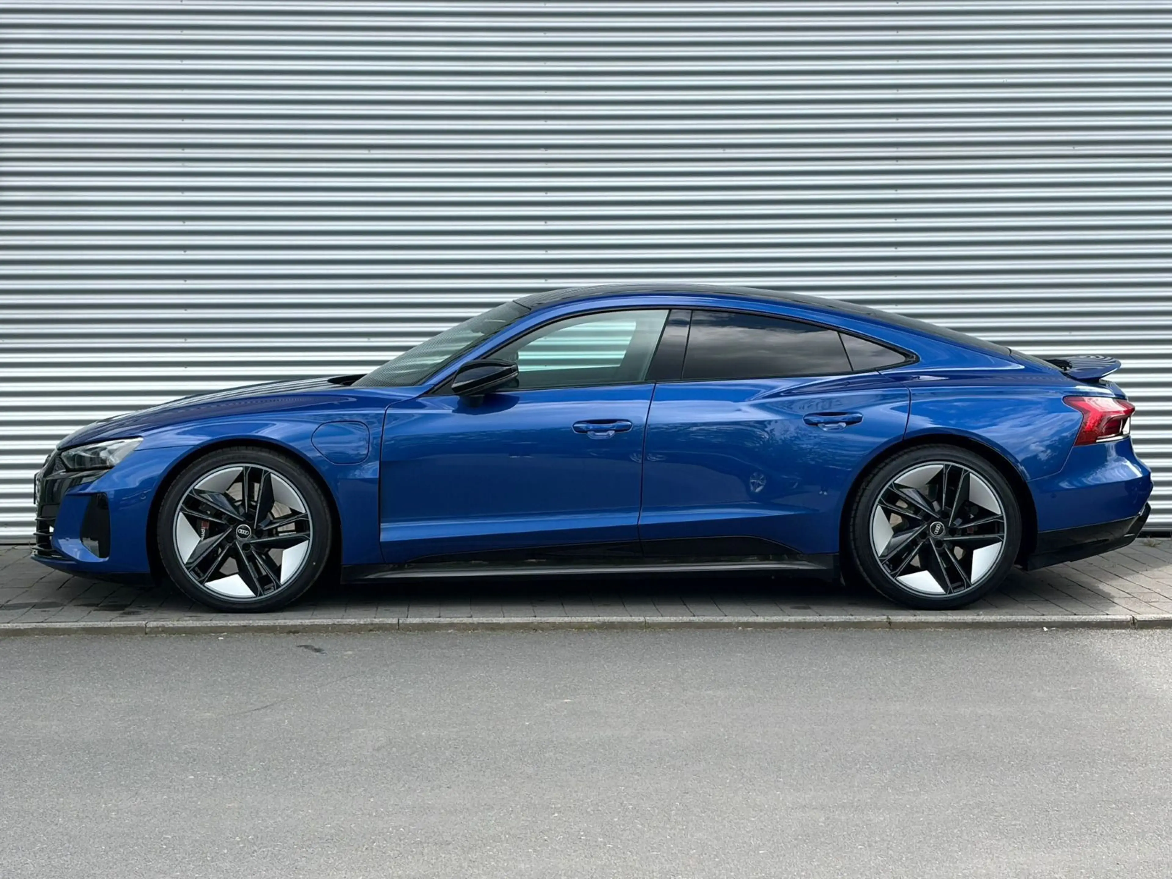 Audi RS e-tron GT QUATTRO+HEAD UP+EXCLUSIV LACK+B&O+ — photo 4