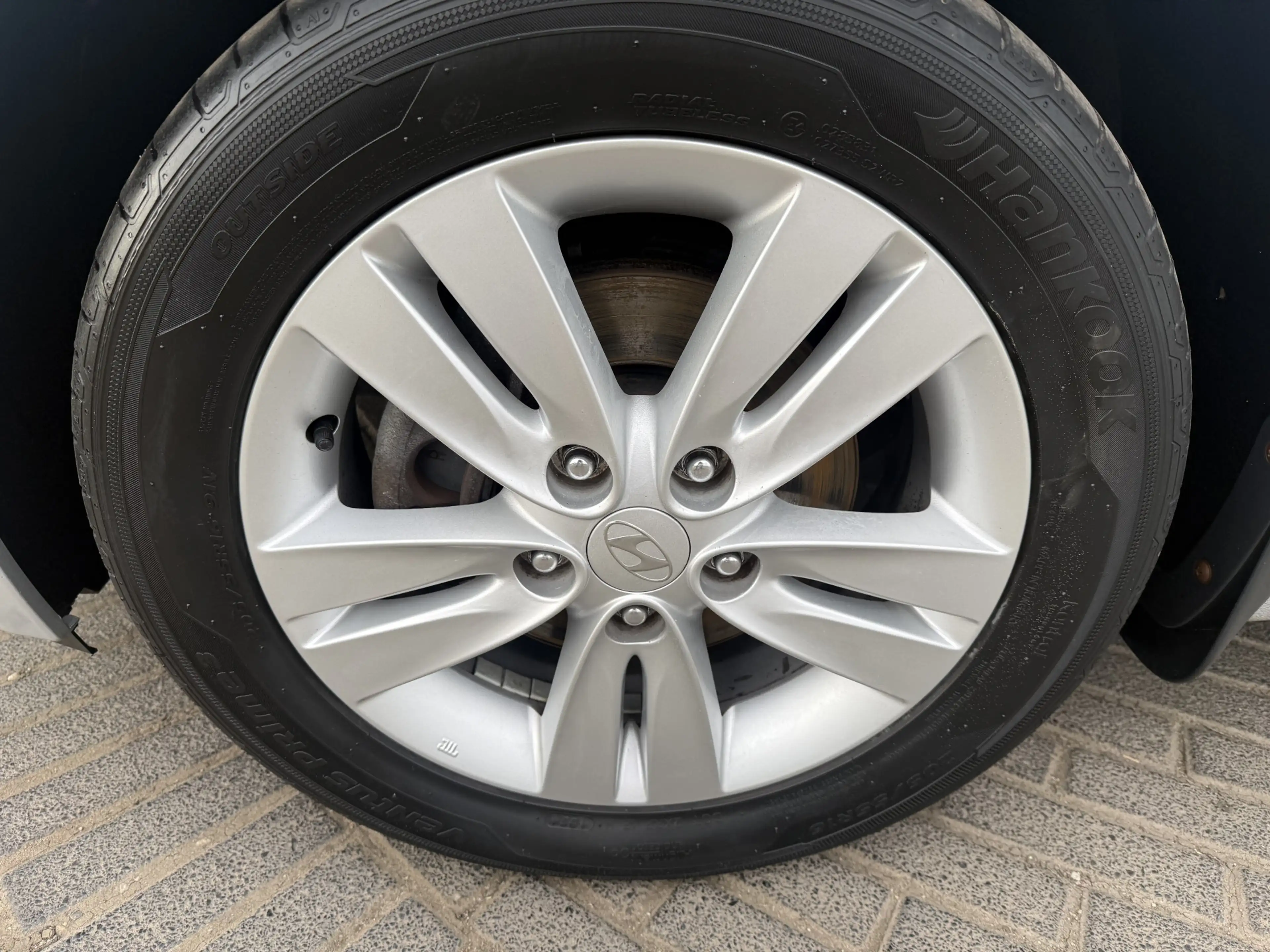 Hyundai iX20 1.6i i-Catcher — photo 7
