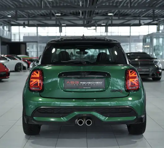 Mini Cooper Cooper view 8