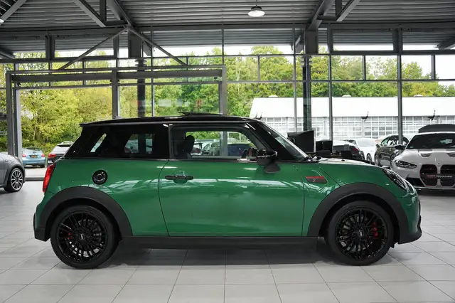 Mini Cooper Cooper view 6