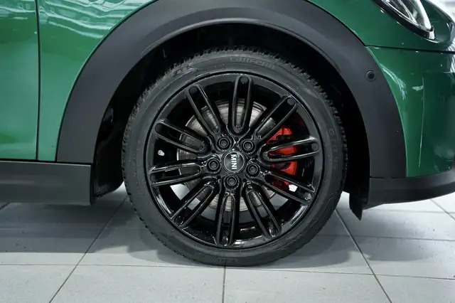 Mini Cooper Cooper view 10