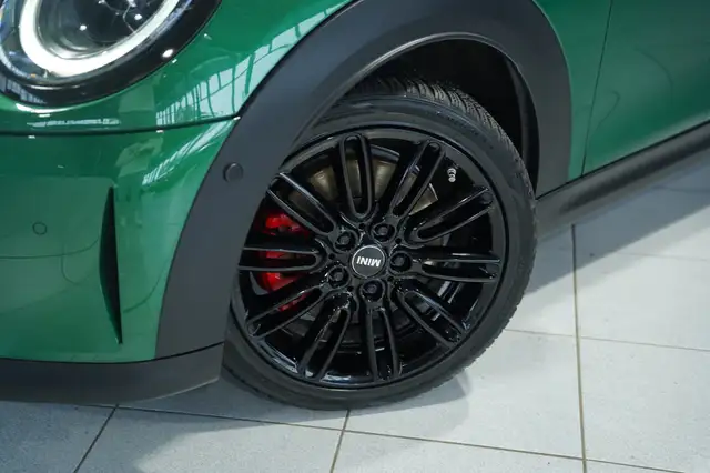 Mini Cooper Cooper view 3