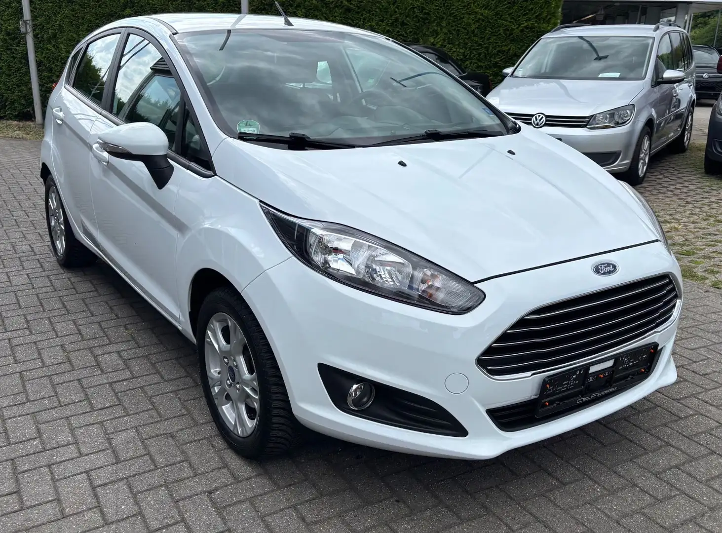 Ford Fiesta Sync Edition Weiß - 2