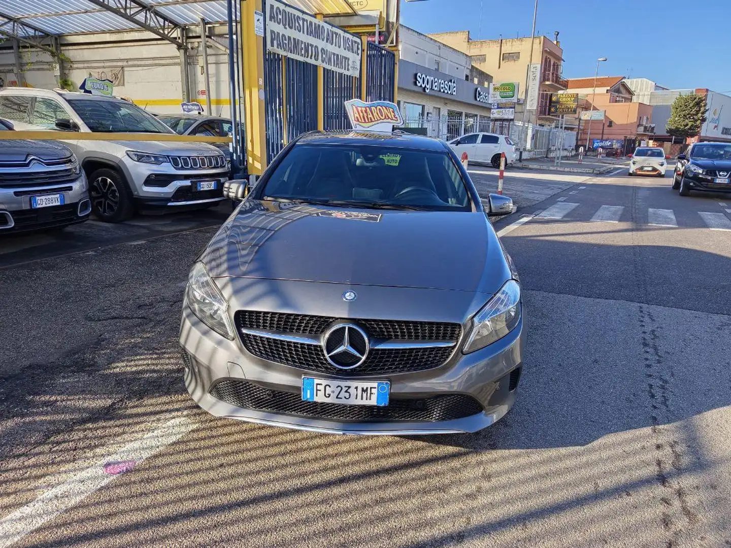 Mercedes-Benz 180 A d Business Grigio - 2