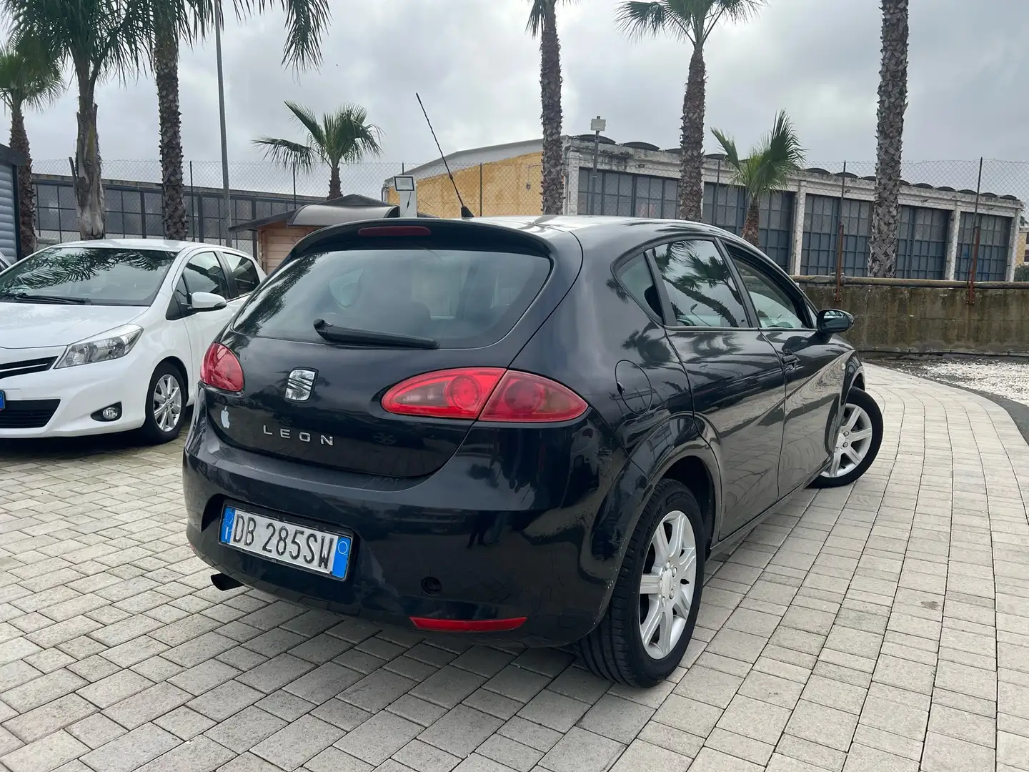 SEAT Leon 1.9 tdi Style (stylance) Nero - 2