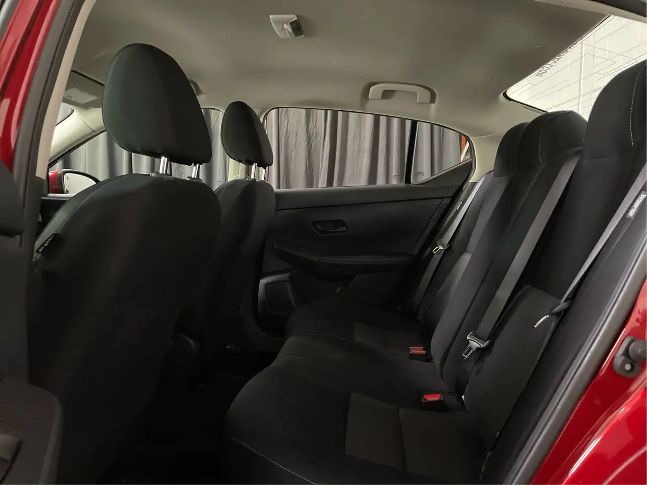 Nissan Sentra снимка Nissan Sentra