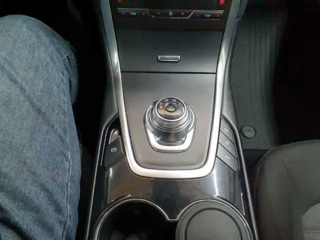 Ford S-Max view 10