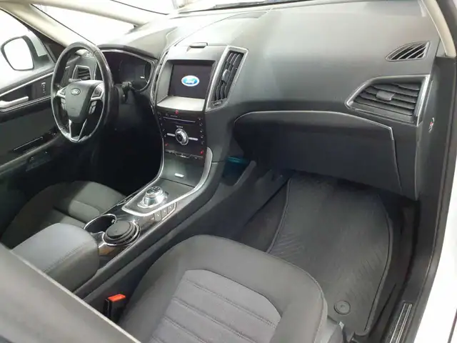 Ford S-Max view 9