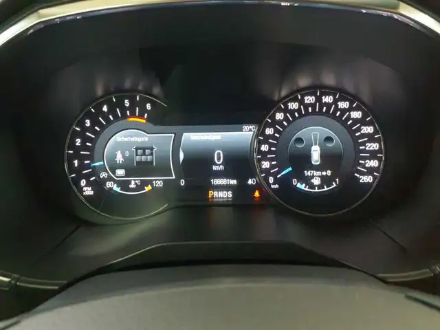 Ford S-Max view 11