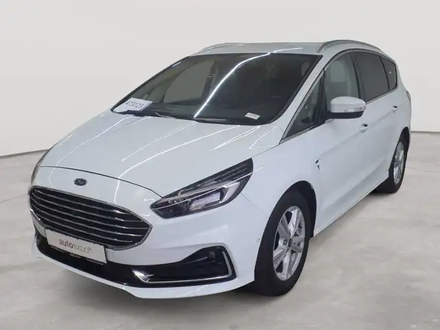 Ford S-Max view 2
