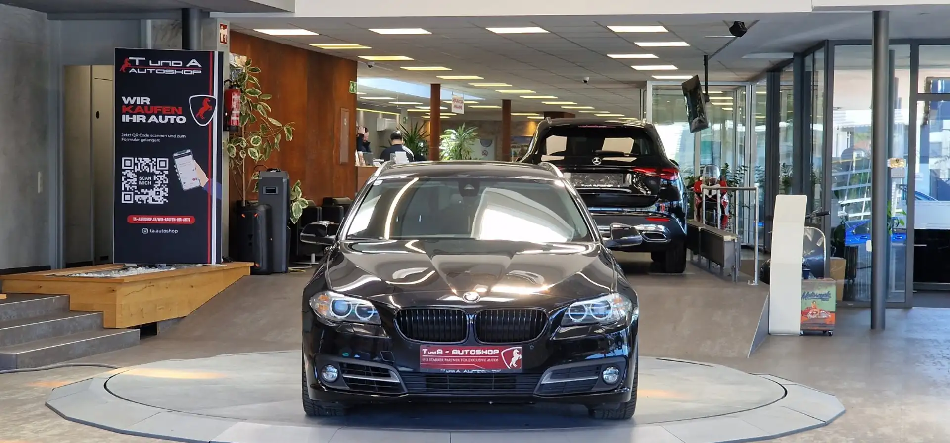 BMW 535 d Touring Aut. *Harman/Kardon*Innen M-Paket*21Zoll Schwarz - 2