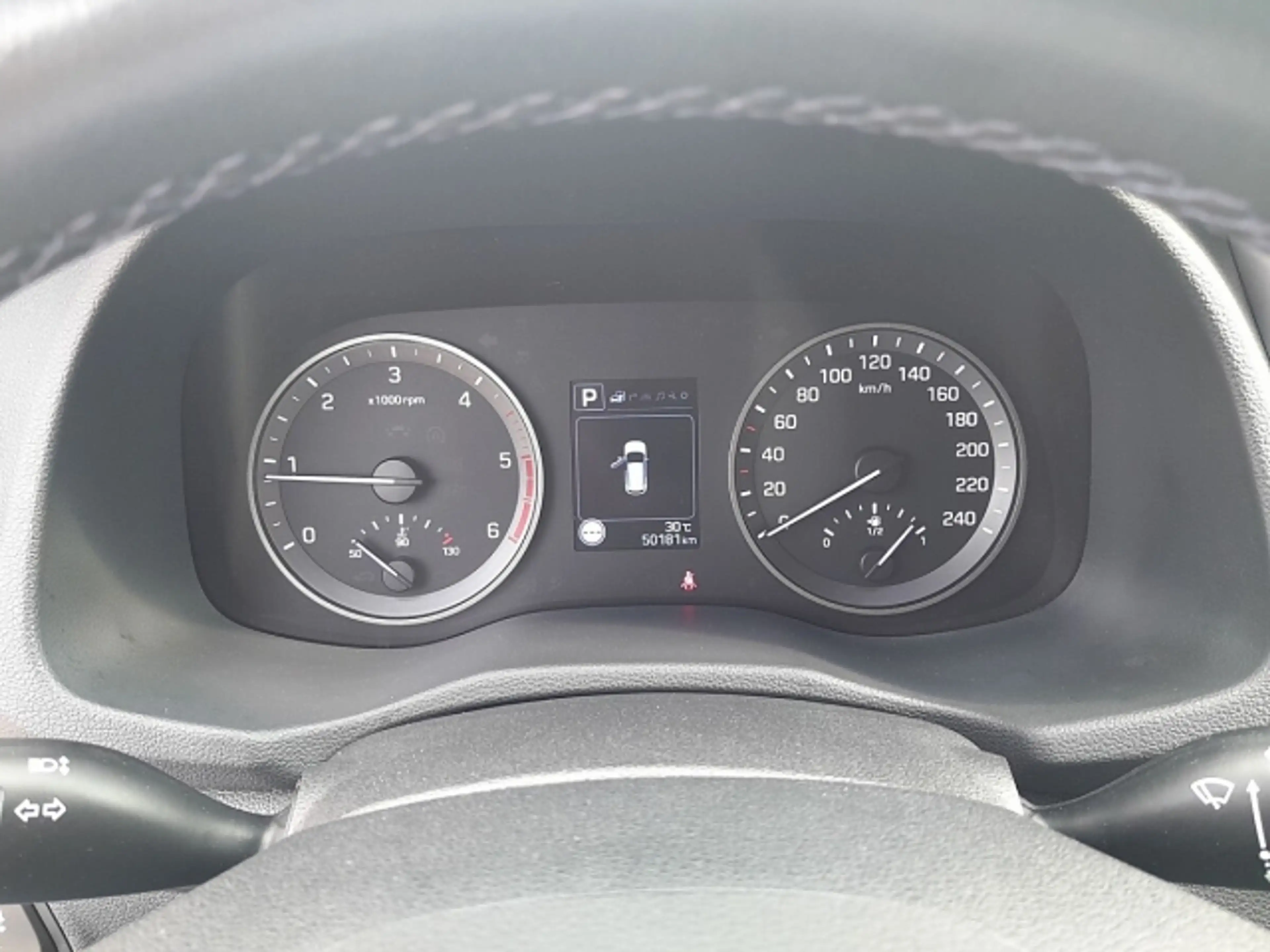 Hyundai TUCSON 1,7 CRDI Start-Stopp Edition 25 DCT SHZG+LNKHZG+T — photo 14