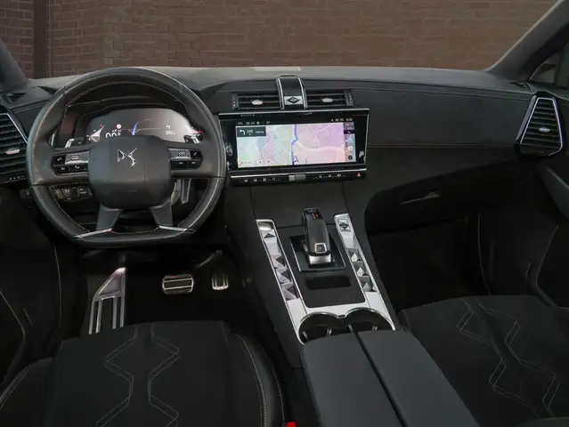 DS Automobiles DS 7 Crossback view 13