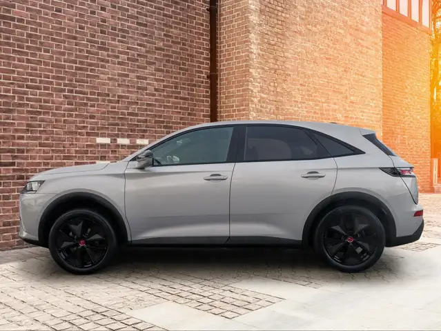 DS Automobiles DS 7 Crossback view 3