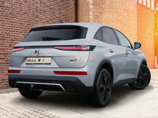 DS Automobiles DS 7 Crossback view 4