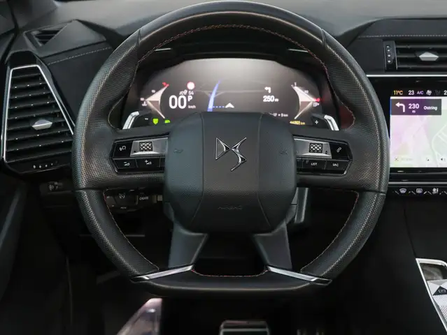 DS Automobiles DS 7 Crossback view 14