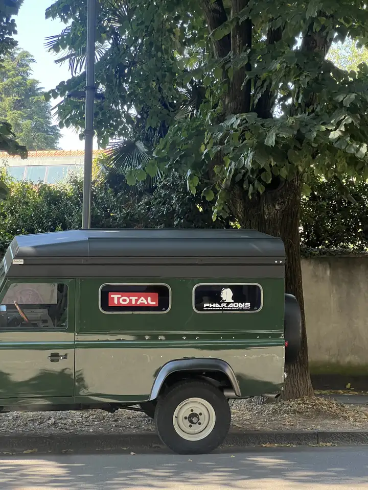 Land Rover Defender 110 300tdi, foto 2