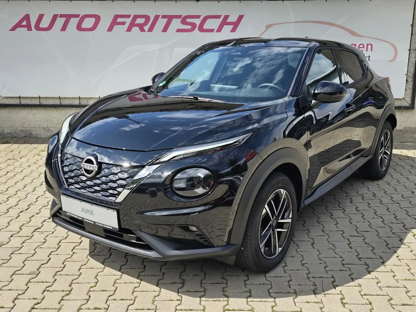 Nissan Juke 1.6 HYBRID 143 PS 4AMT N-CONNECTA Winter-Paket Schwarz - 2